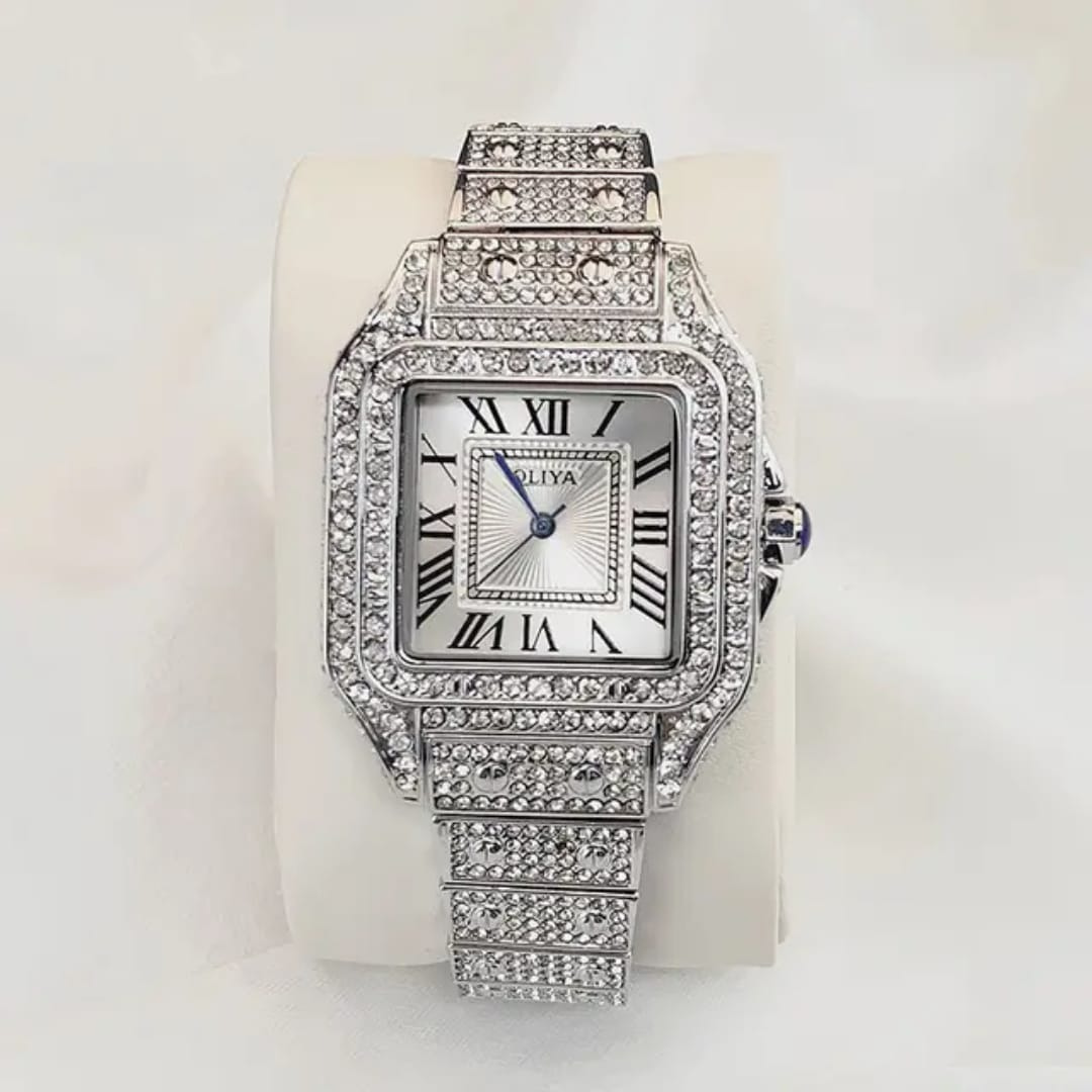 ساعة أوليا ذات المينا المخصصة لموسيقى الهيب هوب