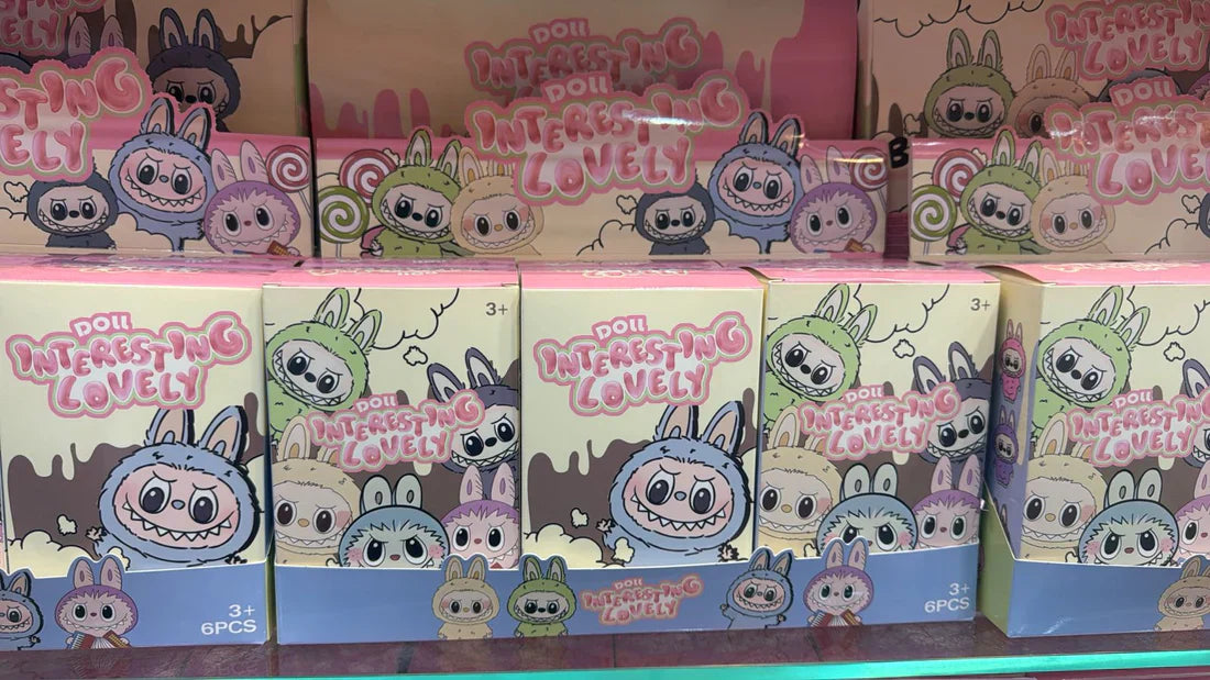 Labubu - سلسلة مفاتيح بشكل وحشي كرتوني ( Random Colours )